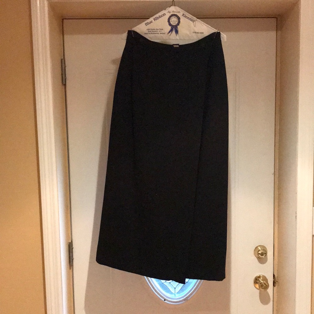 Gap size 10 skirt - great condition.